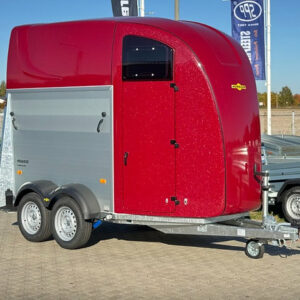 Humbaur Pegasus 2400 Trailer mit Polsterung und Seitentüren